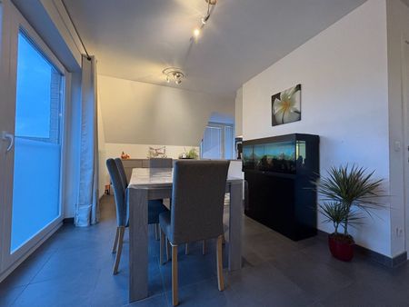 Dakappartement met 1 slaapkamer in het centrum van Hooglede - Photo 4