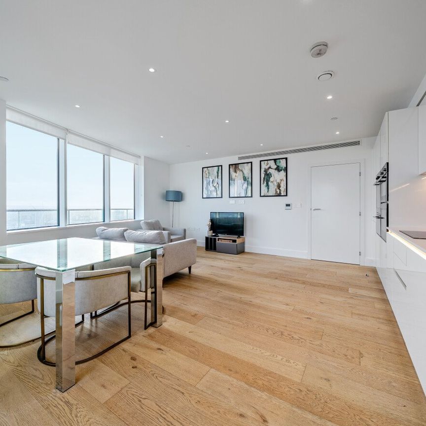 Lombard Road, Battersea, London, SW11 - Photo 1