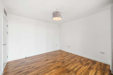 Falcon Wharf, Battersea, SW11 - Photo 5