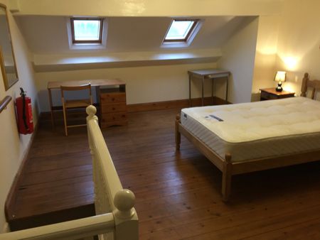 2 Bed Flat, Wostenholm Rd, S7 - Photo 4