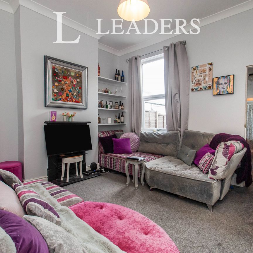 2 bedroom house to rent Warren Road, Stirchley, Birmingham, B30 - Photo 1