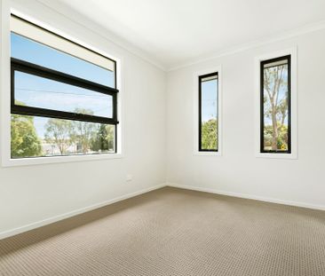 1/19 Cromwell Street, Burwood VIC 3125 - Townhouse For Rent | Domain - Photo 1