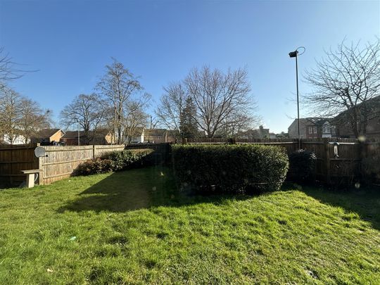 Merrivale Mews, West Drayton, UB7 - Photo 1
