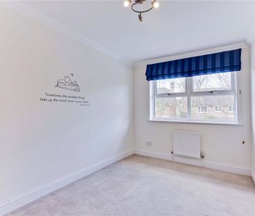 5 bedroom detached house to rent - Photo 2