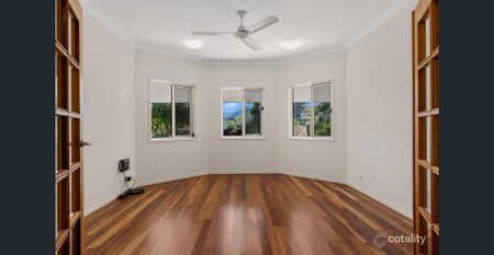 SUPERB DUAL LIVING ACREAGE PACKAGE - Photo 5