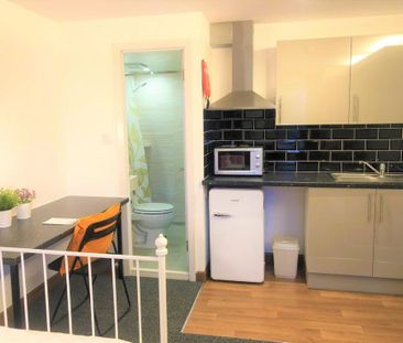 Studio to rent - Photo 4