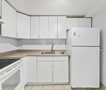 For Lease - 35 Twenty Fourth Street Unit# Lower, Toronto, Ontario - Photo 3