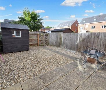 4 bedroom townhouse to rent - Photo 3