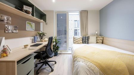 1 bedroom in a flat share to rent - Photo 5