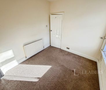 3 bedroom house to rent Bradford Road, Oakenshaw, Bradford, BD12 - Photo 1