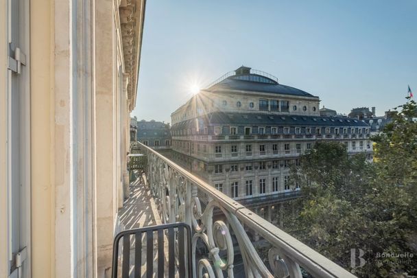 Rental Apartment Paris 1st Palais-Royal - Photo 1