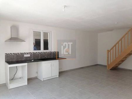 Appartement à louer - Théziers 3 pièces de 71.4 m² - Photo 3