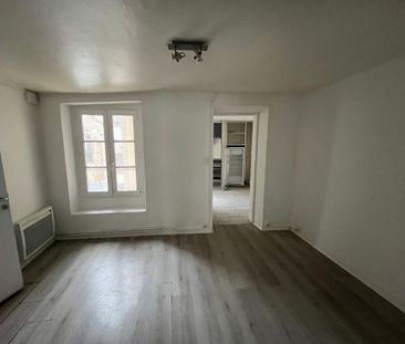 Location Appartement 1 pièce 26m² LA FERTE GAUCHER 77320 - Photo 2