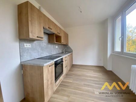 Pronájem rekonstruovaného bytu 3+1, 72 m - Photo 3