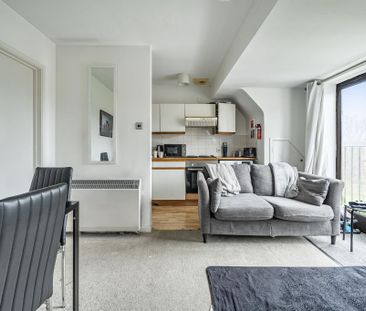 1 bedroom apartment to rent - Photo 2