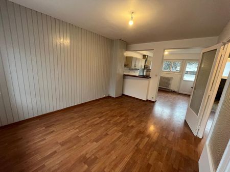 Location Appartement 4 pièces 71m² MARCQ EN BAROEUL 59700 - Photo 2