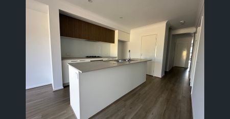 STUNNING BRAND NEW HOME! - Photo 2