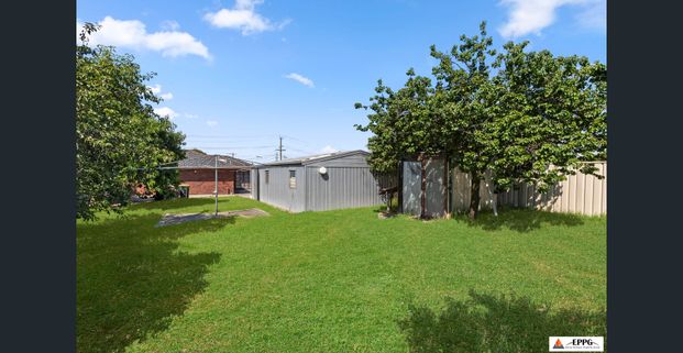 Family Home on a Big Block - Photo 1