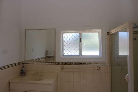 186 Zebina Street, Broken Hill NSW 2880 - Photo 2