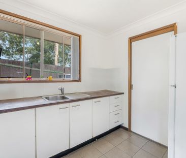 Renovated 3-Bedroom Brick Home – Convenient & Comfortable Living! - Photo 4