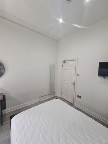 1 bedroom house of multiple occupation to rent - Photo 5