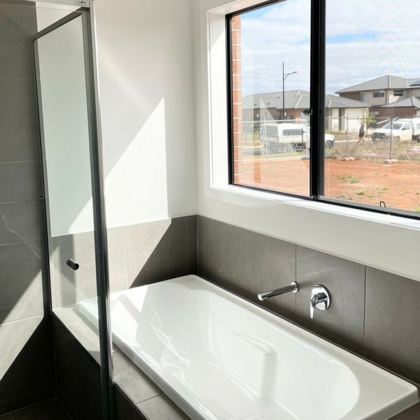 23 Innage Avenue, Strathtulloh VIC, Belconnen - Photo 1