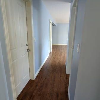 Abbotsford Huntingdon Village 2br 1bath suite - Ground Level - Photo 4