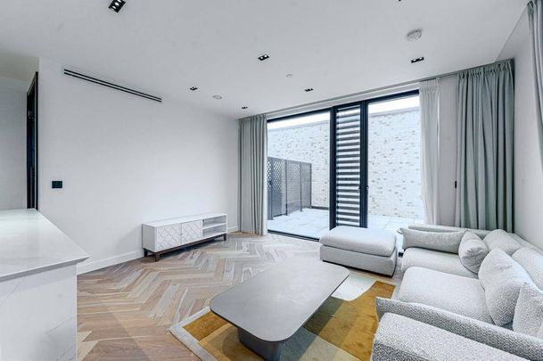 3 bedroom flat to rent - Photo 1