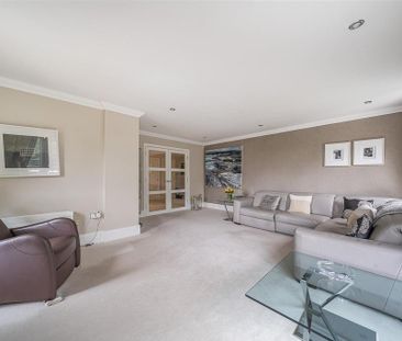 3 bedroom apartment to rent - Photo 1