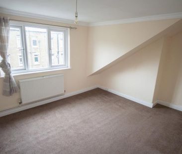 2 bedroom end of terrace house to rent - Photo 6