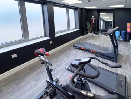 Standard Studio - Photo 2