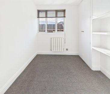 Heath Road, Twickenham, Middlesex, UK, TW1 - Photo 5