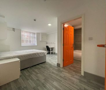 3 bedroom apartment to rent - Photo 2