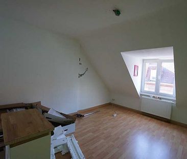 Helle 1-Zimmer-Dachgeschosswohnung zu vermieten! - Photo 1