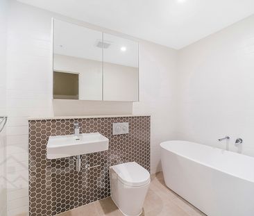 Modern Spacious Apartment, located in Carlingford West Public Schoo... - Photo 6