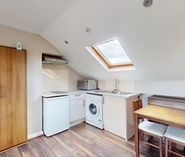 Studio to rent - Photo 5