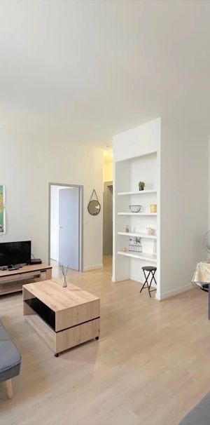 Appartement à louer 2 pièces 48.4m² - Photo 1