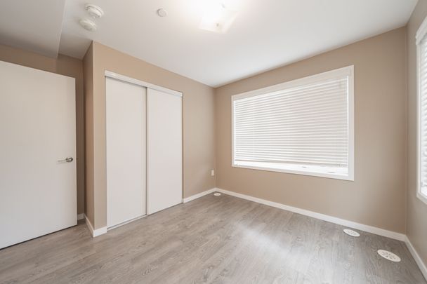 For Lease - 600 Alex Gardner Circle Unit# 107, Aurora, Ontario - Photo 1
