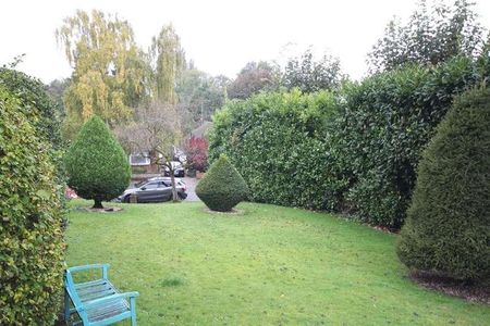 Merle Avenue, Harefield, UB9 - Photo 4