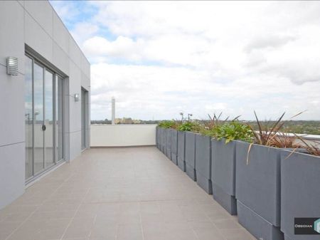 Strathfield - Photo 5