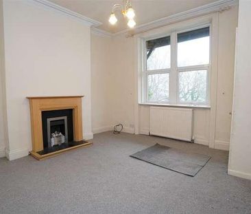 The Grove, Greengates, Bradford, BD10 - Photo 1