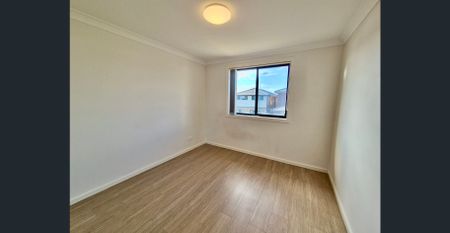 Stunning Double Storey House - Photo 4