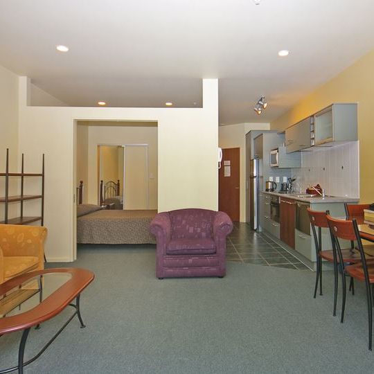 Beatiful One Bedroom, One Bathroom~~FULLY FURNISHED! - Photo 1