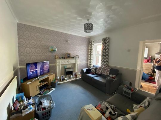 3 bedroom terraced house to rent - Photo 1