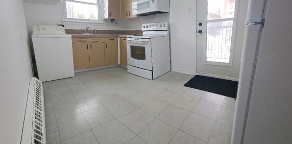 3-1/2 Université de Sherbrooke Électros Chauffé WI-FI - Photo 2