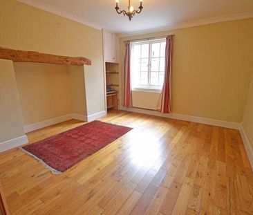 4 bedroom detached house to rent - Photo 2
