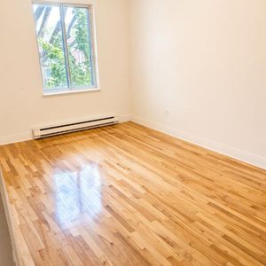 4 1/2 LOGEMENT À LOUER à Côte-des-Neiges, MONTRÉAL (disponible maintenant)! - Photo 2