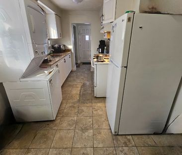 For Lease - 88 B Bernick Drive, Barrie, Ontario - Photo 6