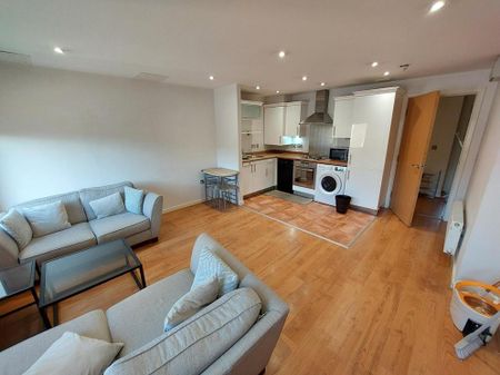 2 bedroom apartment to rent - Photo 2