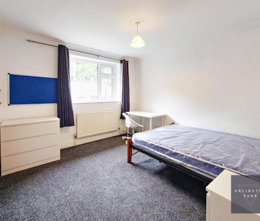 5 bedroom terraced house to rent - Photo 2